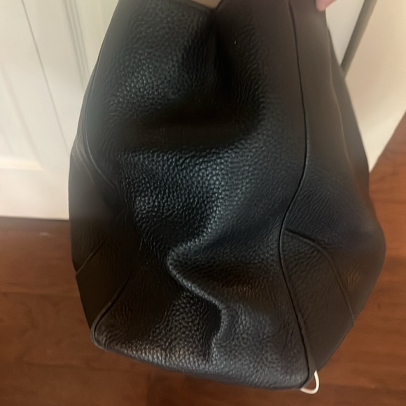 Tory Burch black leather bag with gold chain and leather shoulder straps - Picture 4 of 6